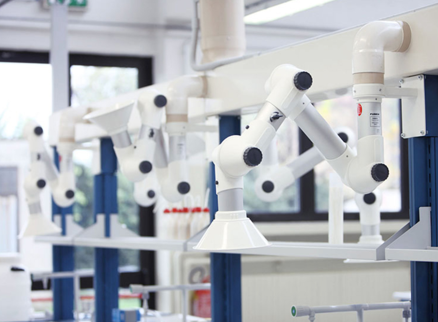 Sistemi per trattamento fumi e vapori Sistemi per trattamento fumi e vapori